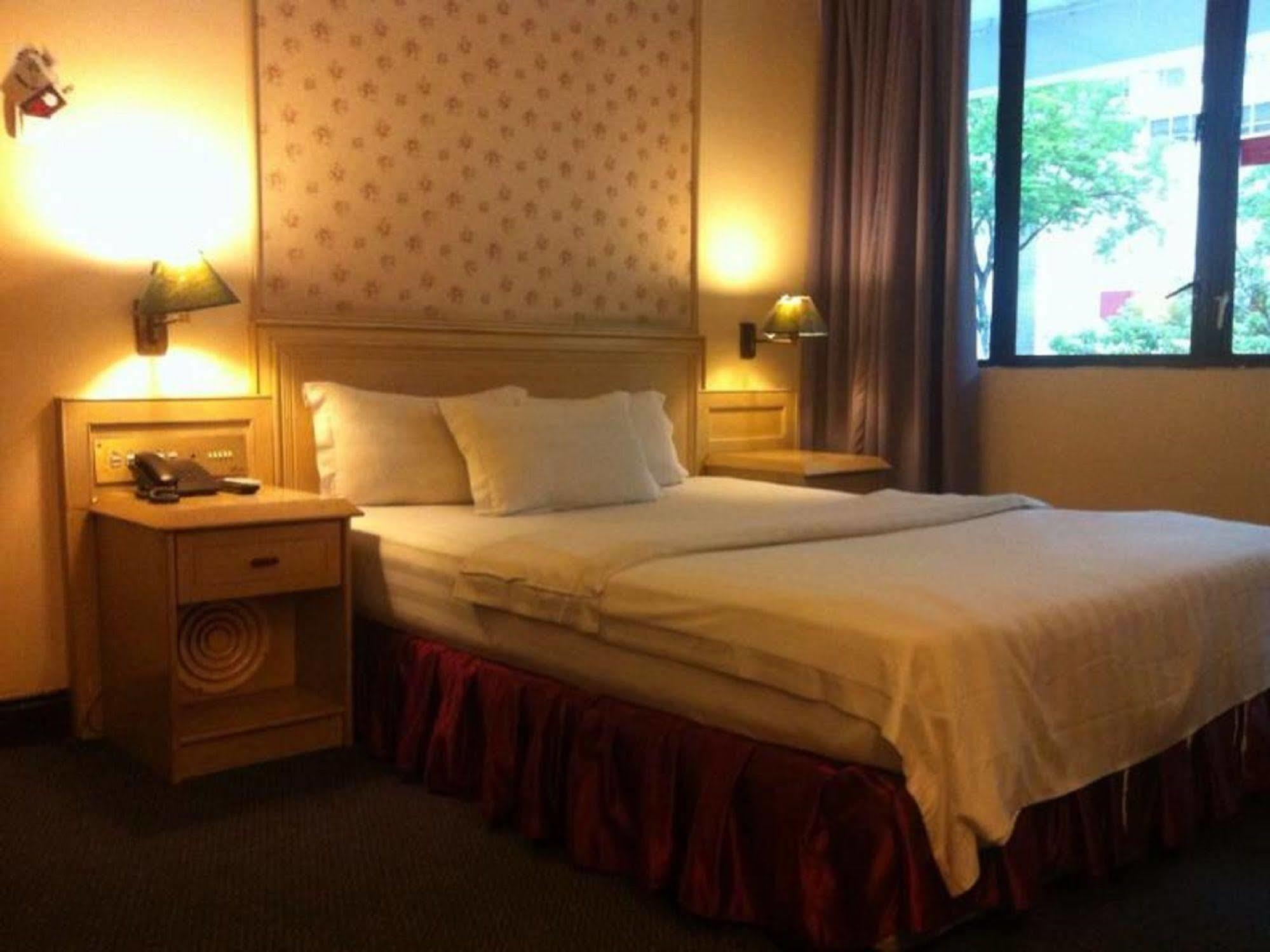 Hotel Deleeton Κότα Κιναμπαλού Εξωτερικό φωτογραφία